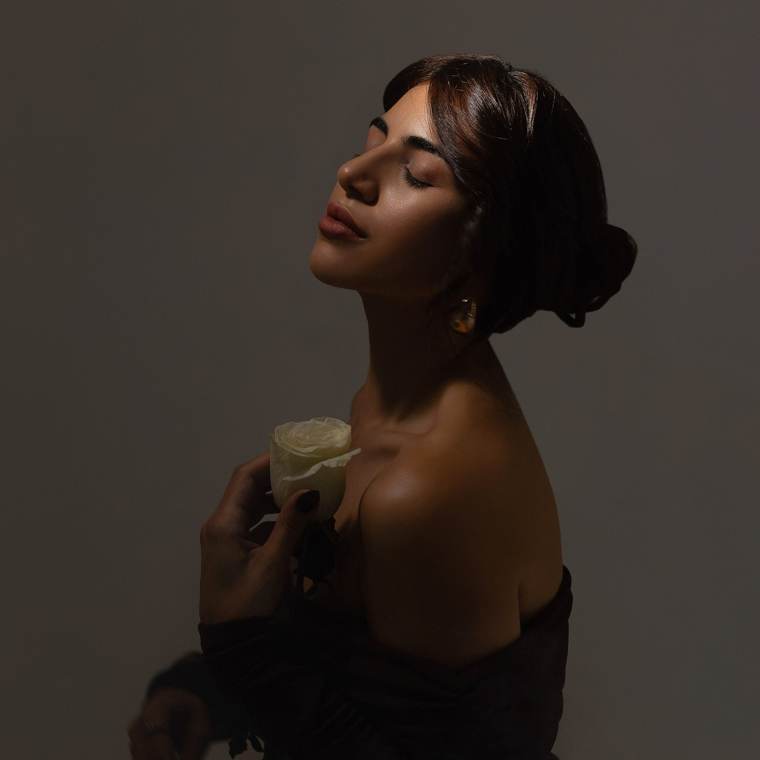 Контакты. Студийный фотограф в Краснодаре