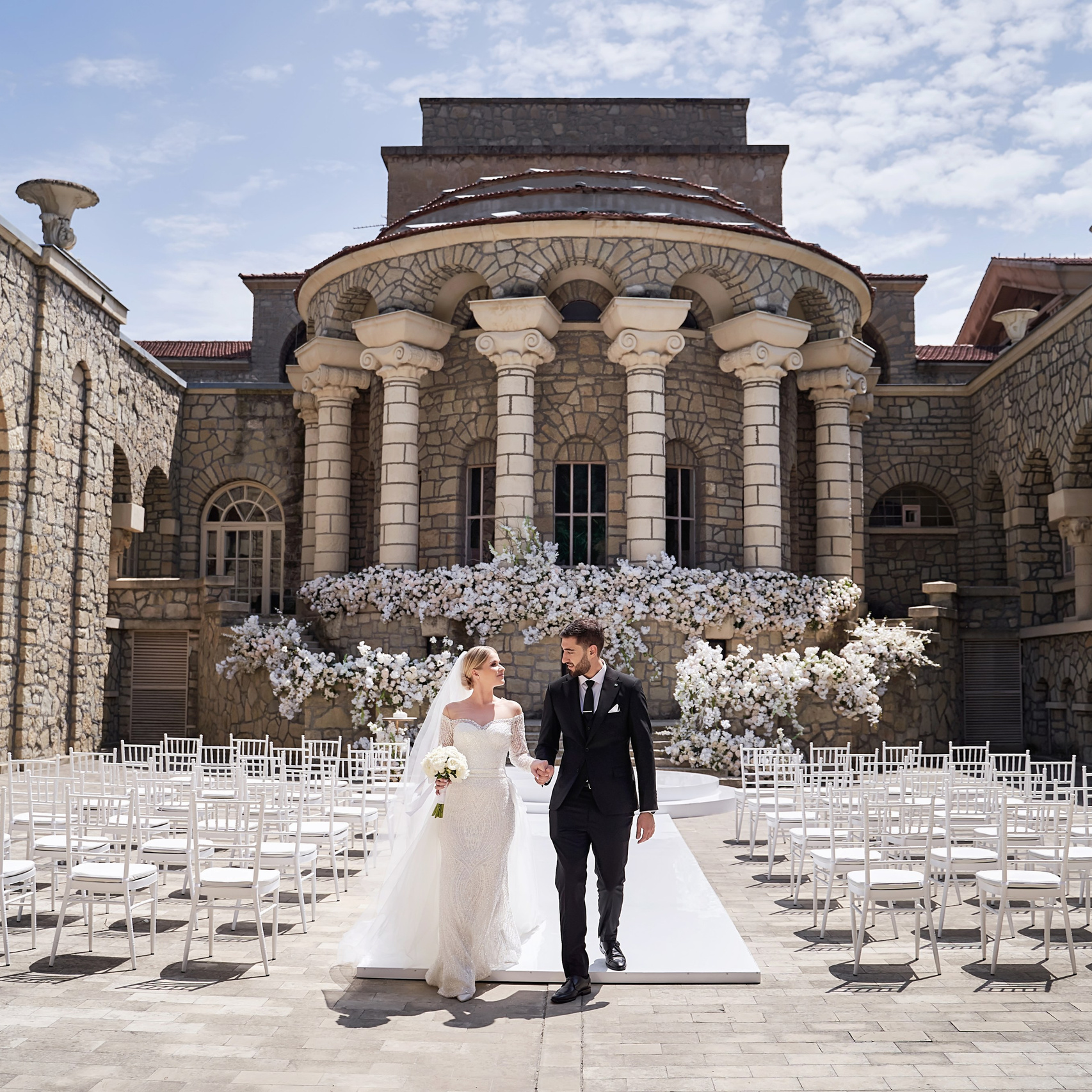 Стоимость видеосъемки на свадьбу в Краснодаре и крае Твинс Студио. Свадебное видео и фото съемка на свадьбу в Краснодаре Твинс Студио
