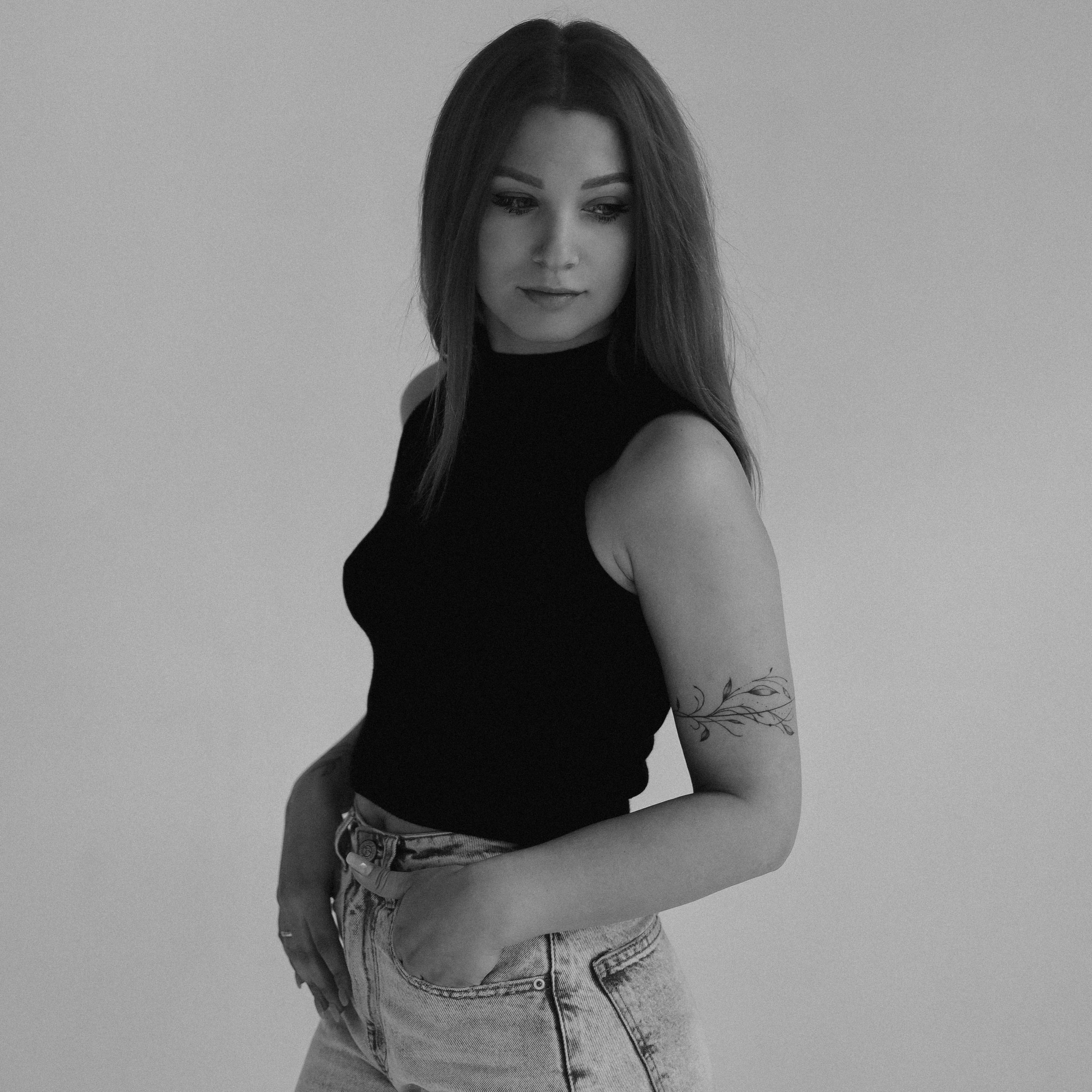 Реализация. Лина Ивахник, графический и бренд — дизайнер