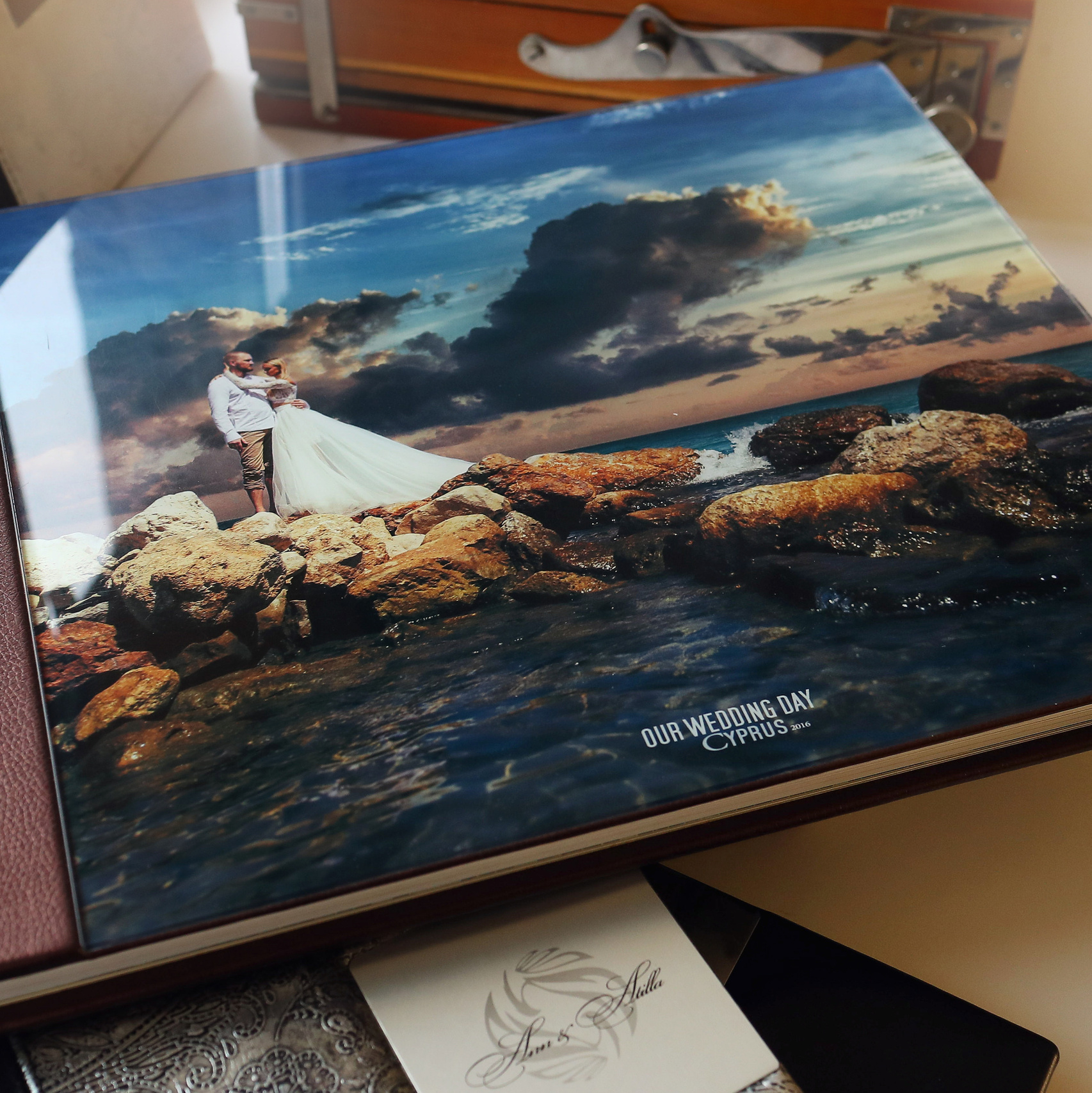 Производство свадебной книги. Свадебный фотограф Никитин Дмитрий Раменское Жуковский Москва