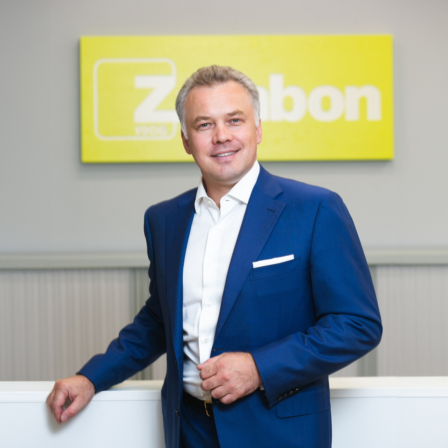 Профессиональный фотограф Евгений Земцов в Москве. Контент съемка, репортаж мероприятий, бизнес портреты