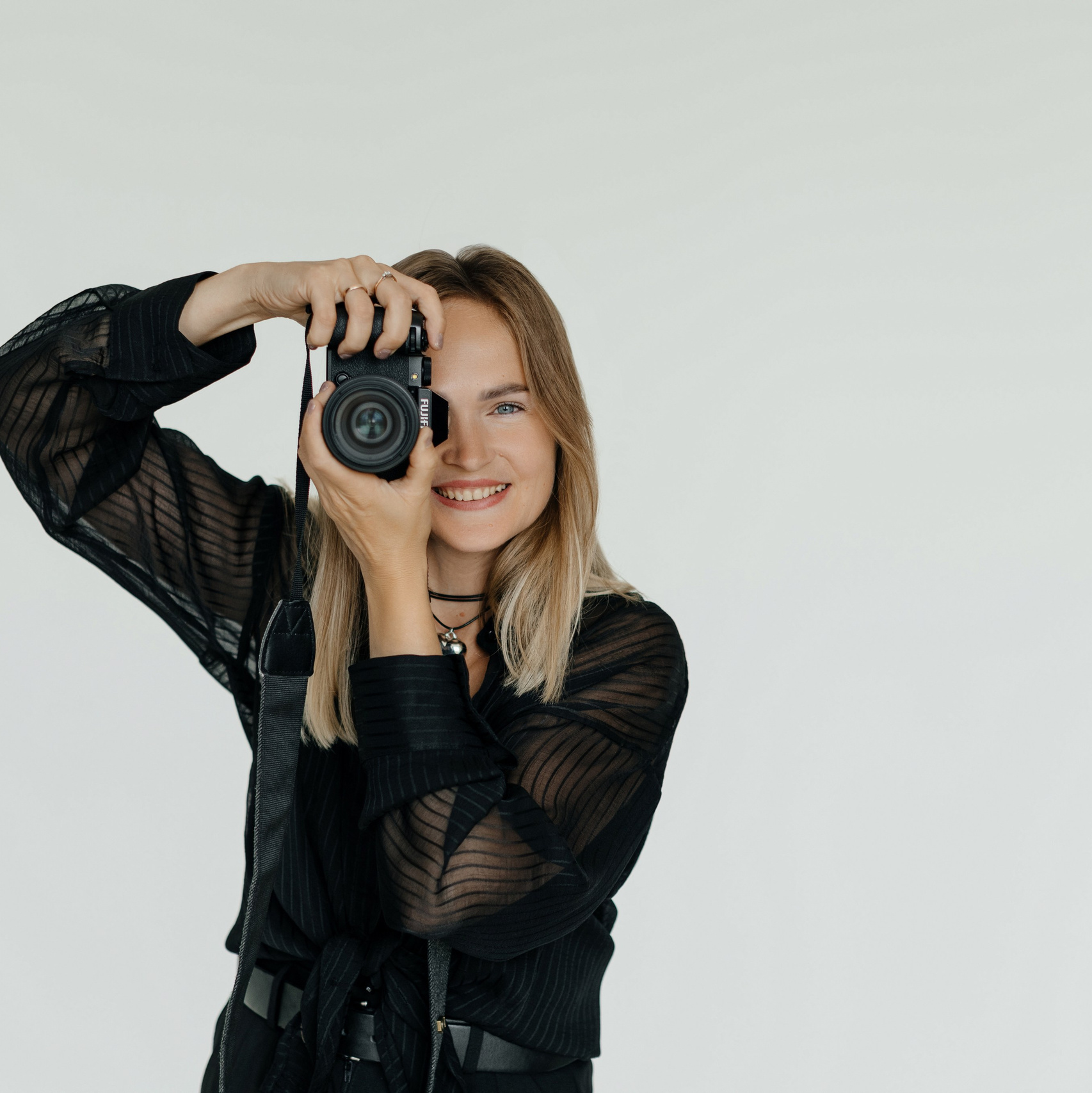 Контакты. Привет! Меня зовут Дарья и я фотограф/видеограф из Ульяновска