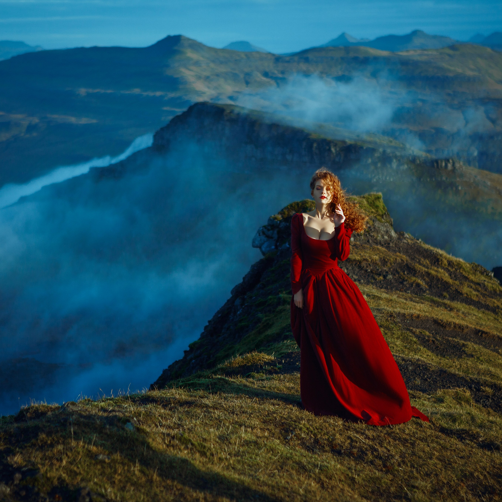 Private transformative portraits. Art photographer Katerina Klio