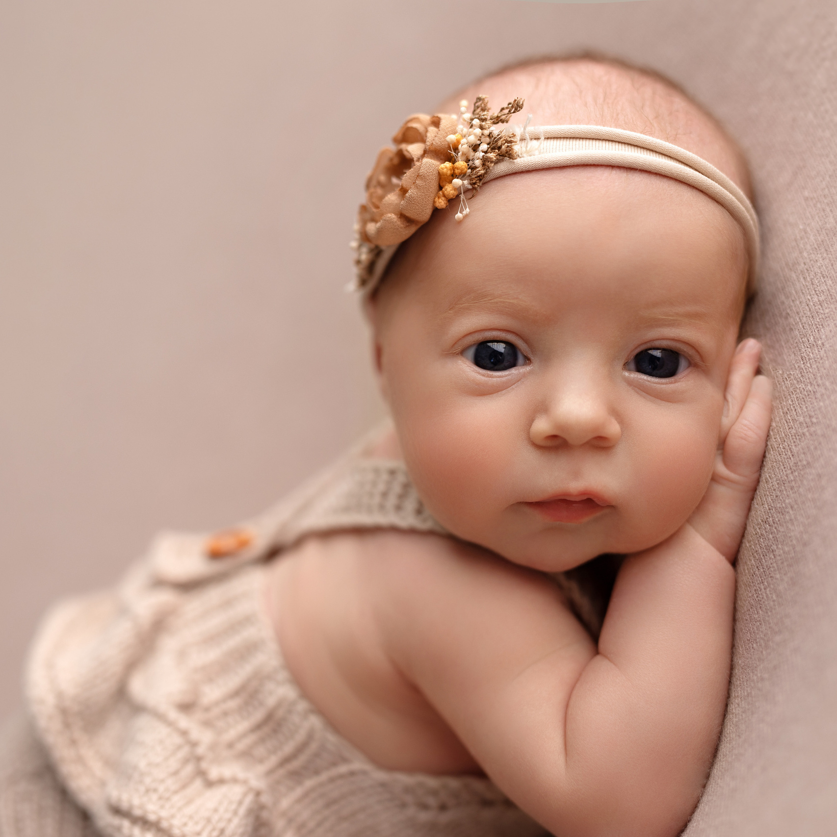 Контакты. Фотограф новорожденных ньюборн в Новосибирске