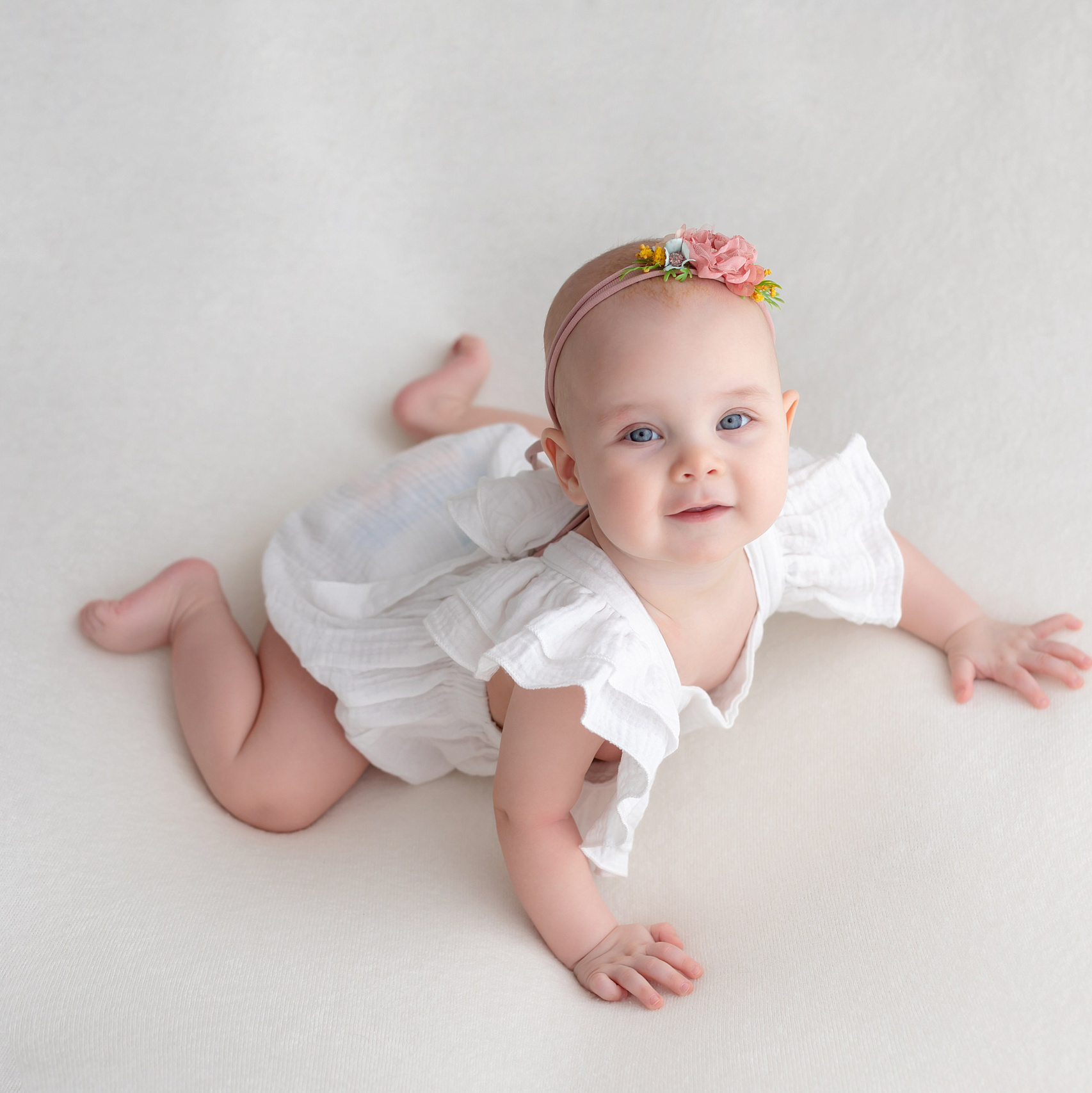 Услуги / Малыши до года. Фотограф новорожденных в Тюмени