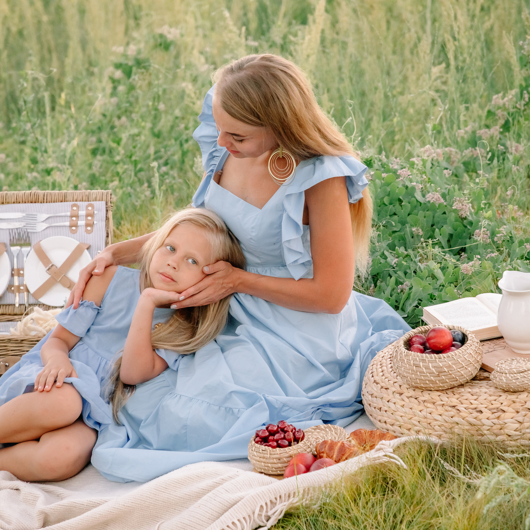 Детский и семейный фотограф! Также фотосессии в саду и в школе!