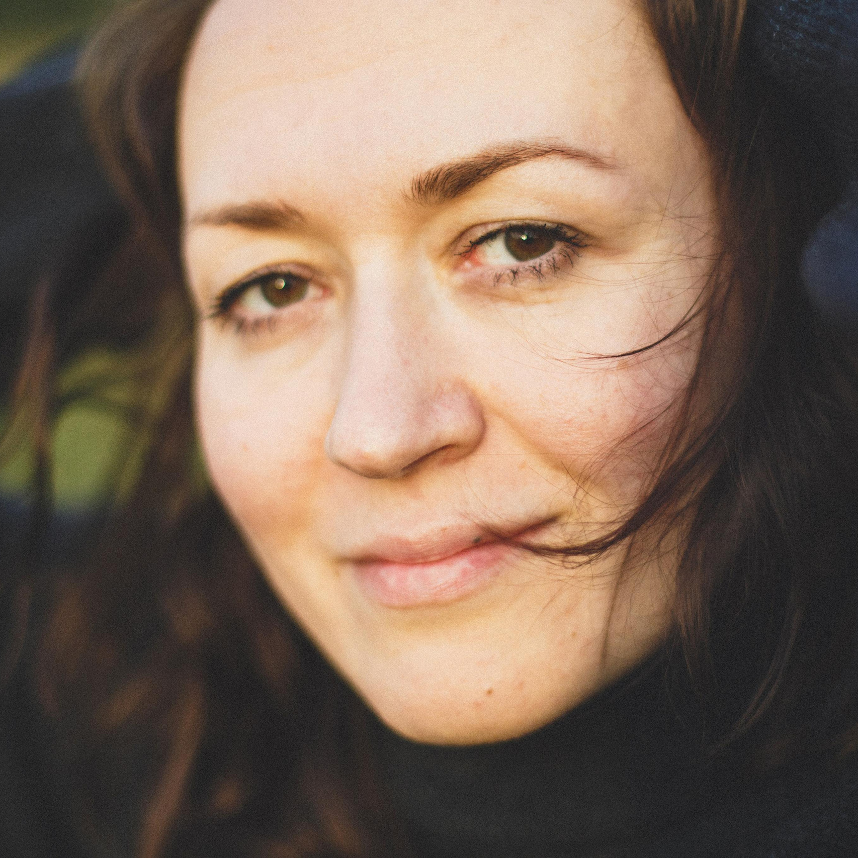 Contacts. Марковы: фото, видео, кино и книги