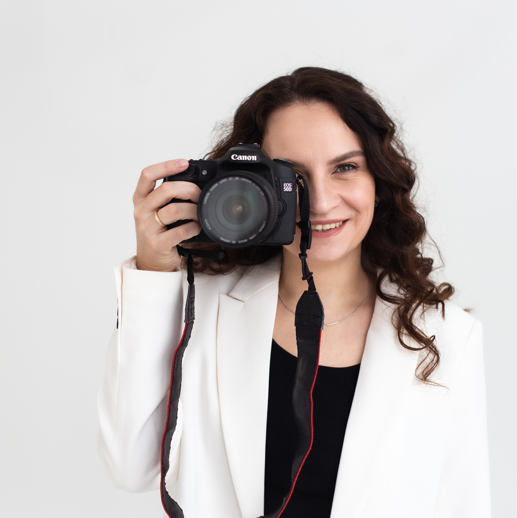 Контакты. Фотограф новорожденных в Тюмени