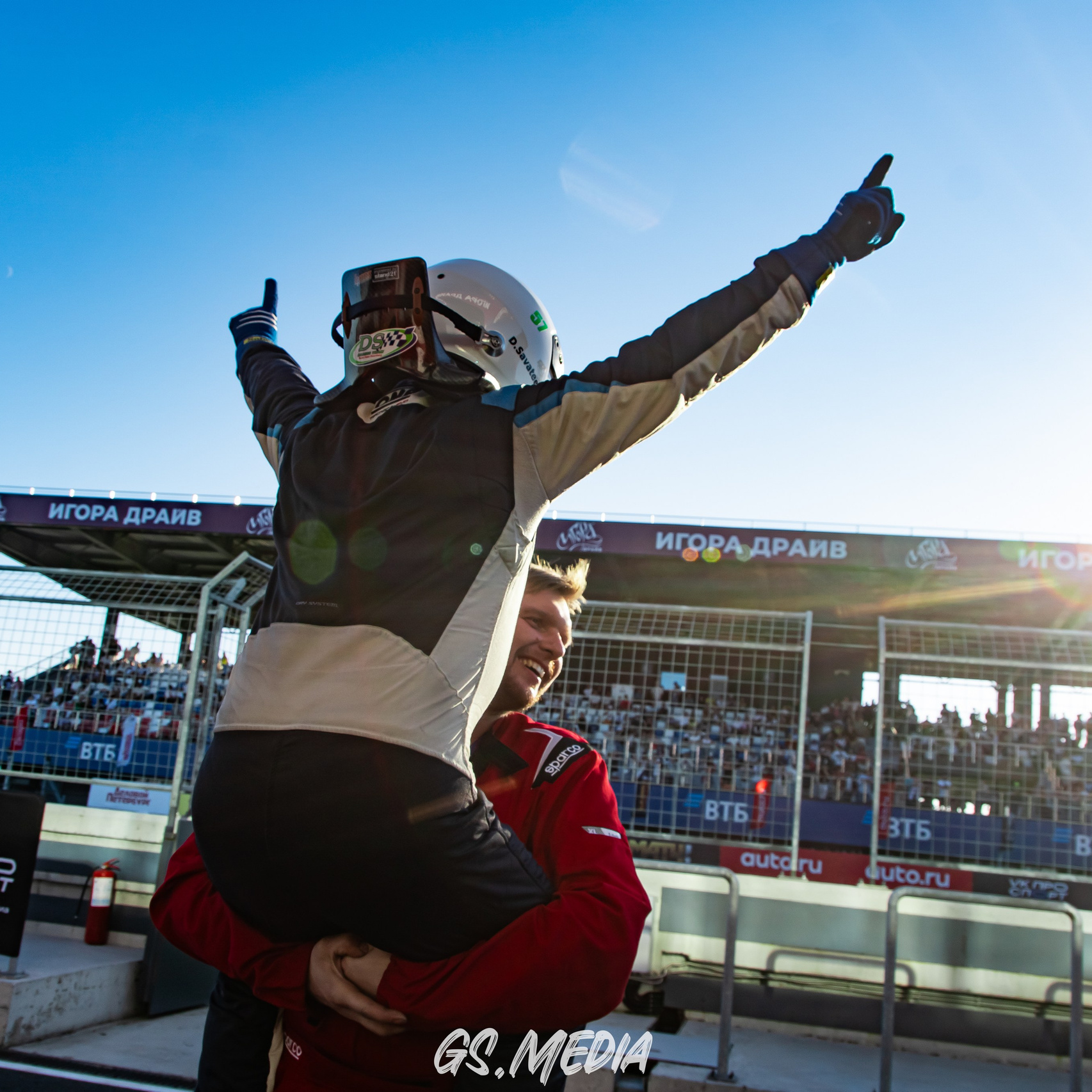 Эндюранс сеат купра гонки на выносливость бокс Moscow Raceway