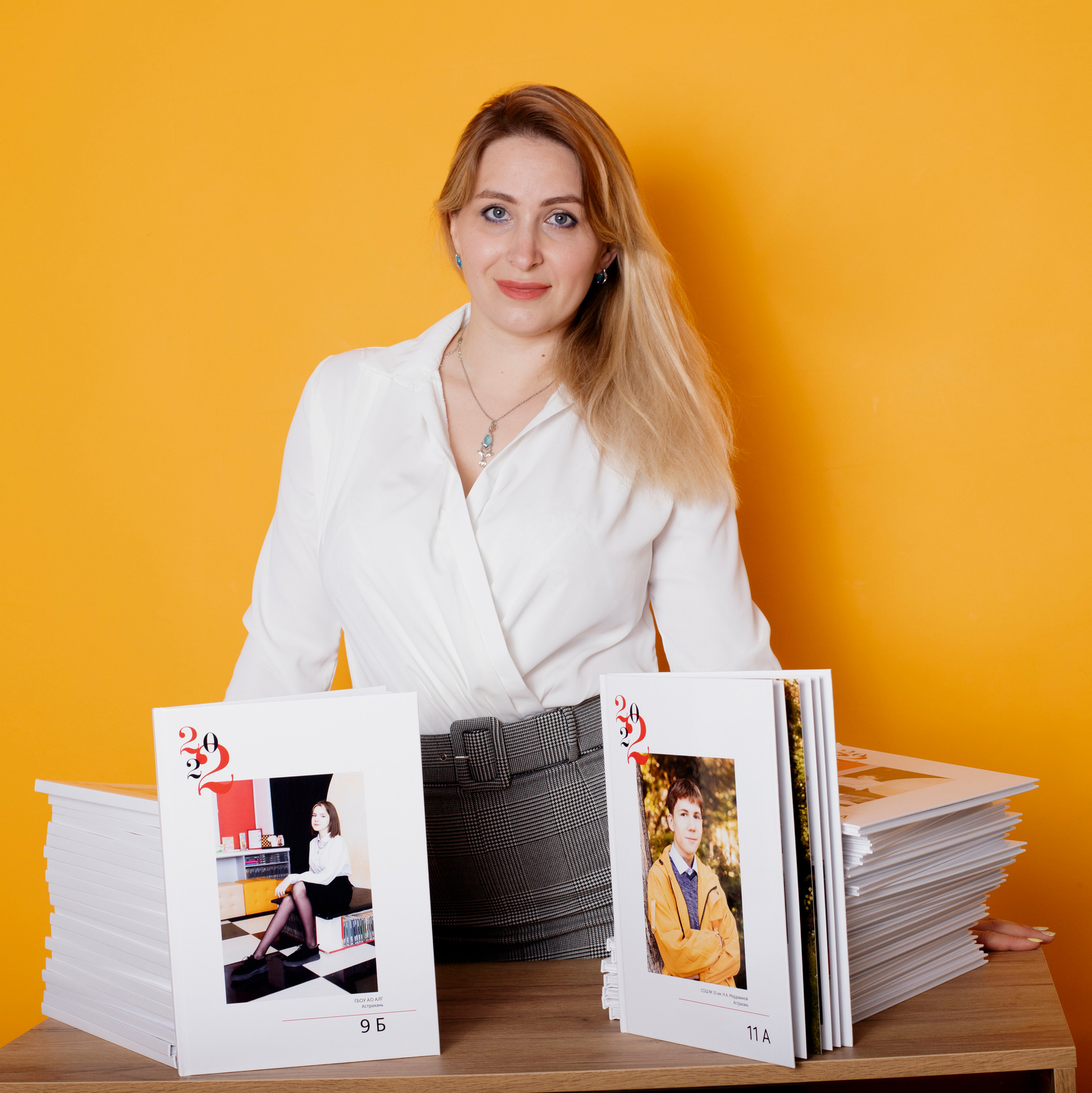 Контакты. Дизайнер fotokniga_ast