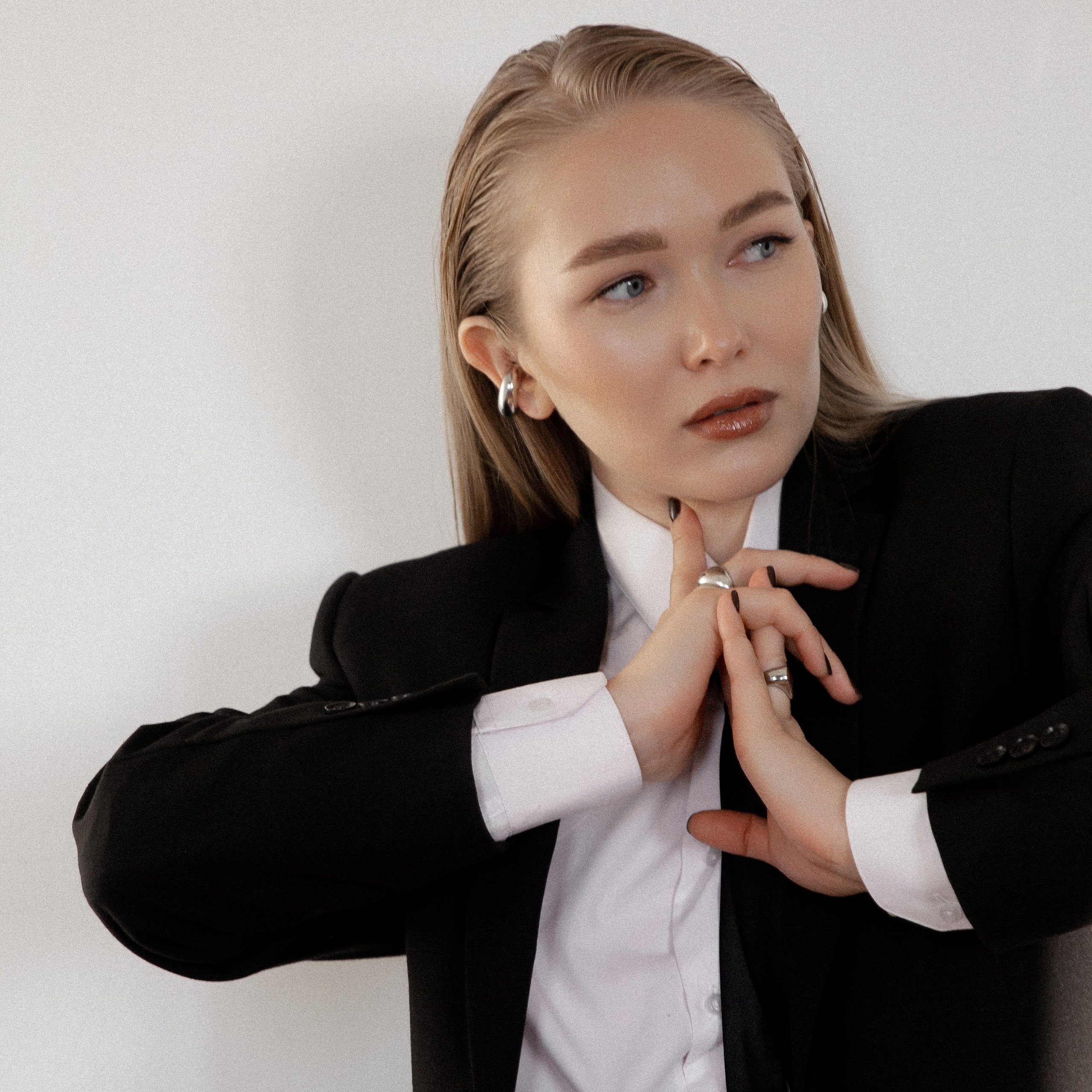 Услуги. Madina Moldabaeva