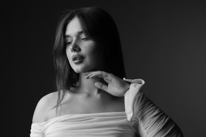 Автопортретная | CONTRAST | Губкин