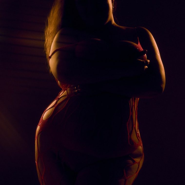 Будуарный plussize фотограф Москва. Приватный фотограф