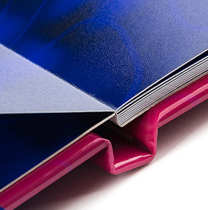 Premium photo. Выпускные альбомы в Бресте