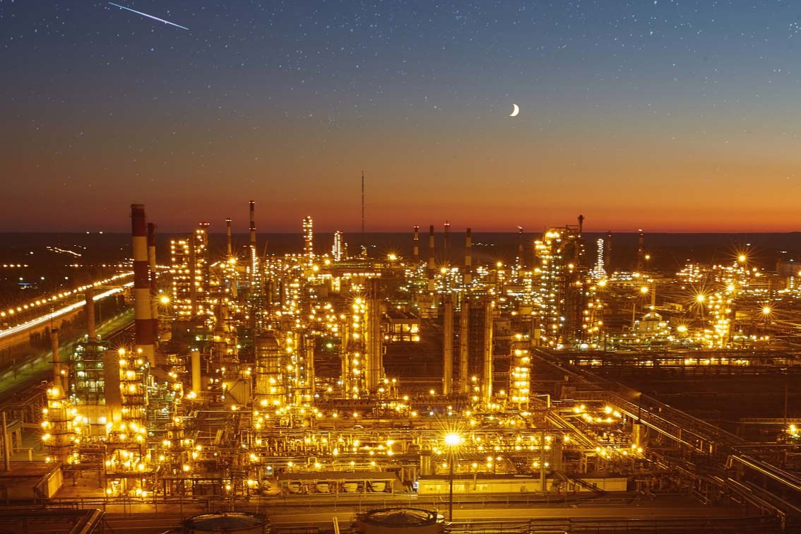 Advertising photography. Photographer for business Mikhail Semenov. Aqua photo studio, photo school