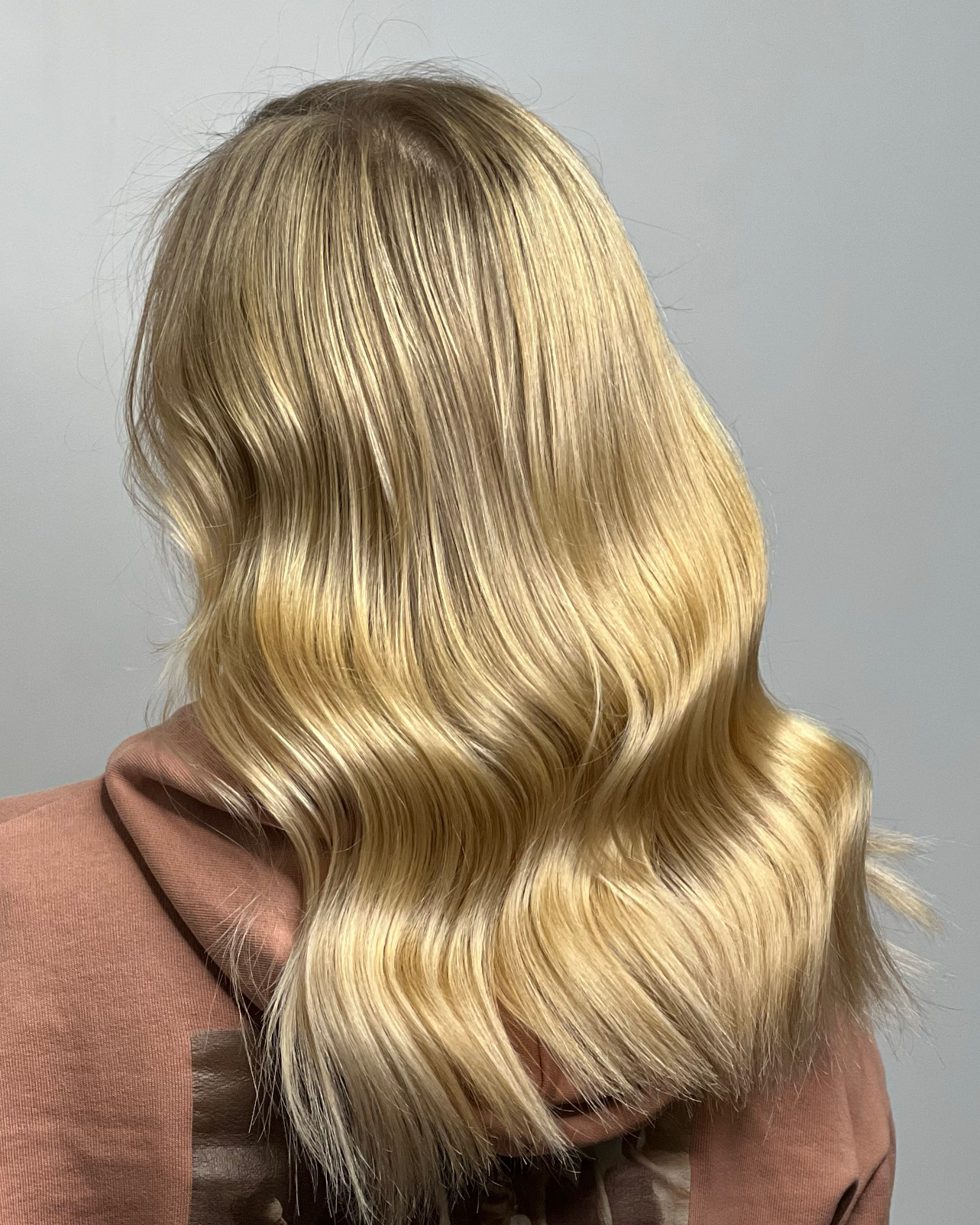 Контакты. Салон красоты PUDRA