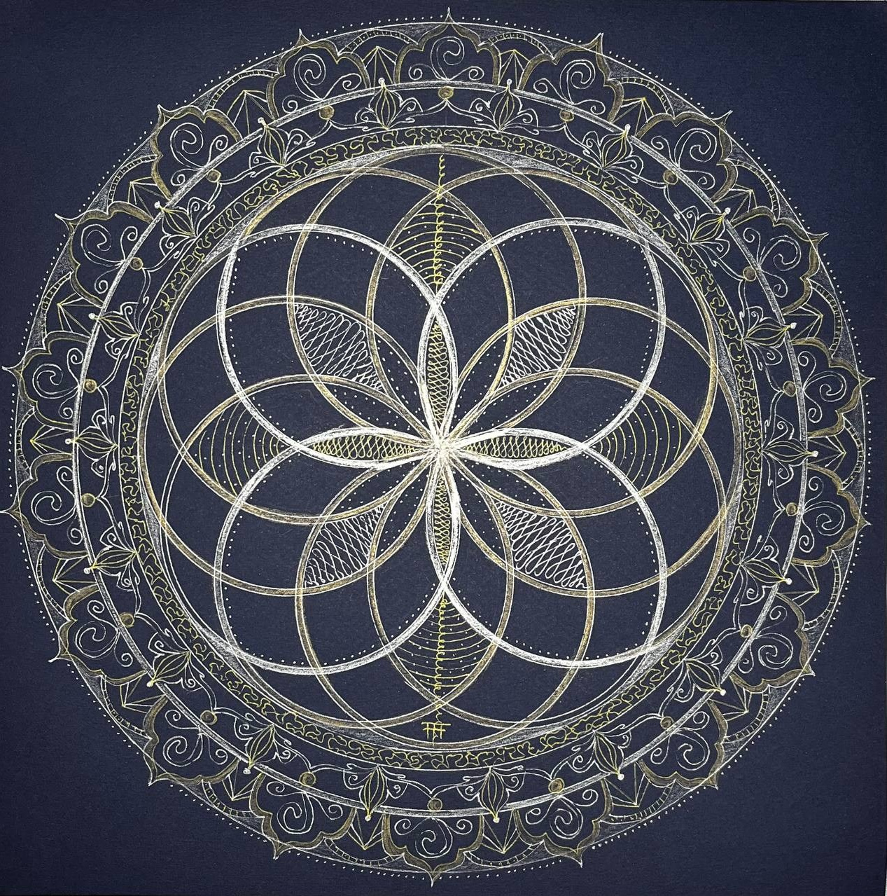 Arisa — сакральные картины Мироздания