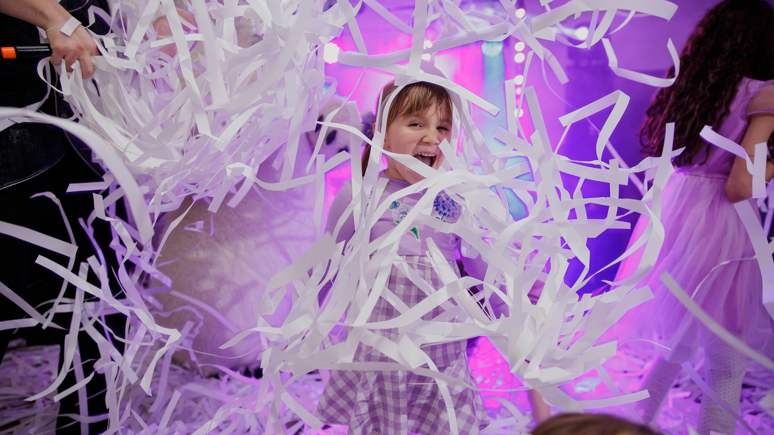 Бумажное шоу Саратов. Шоу программы Владимира Куликова