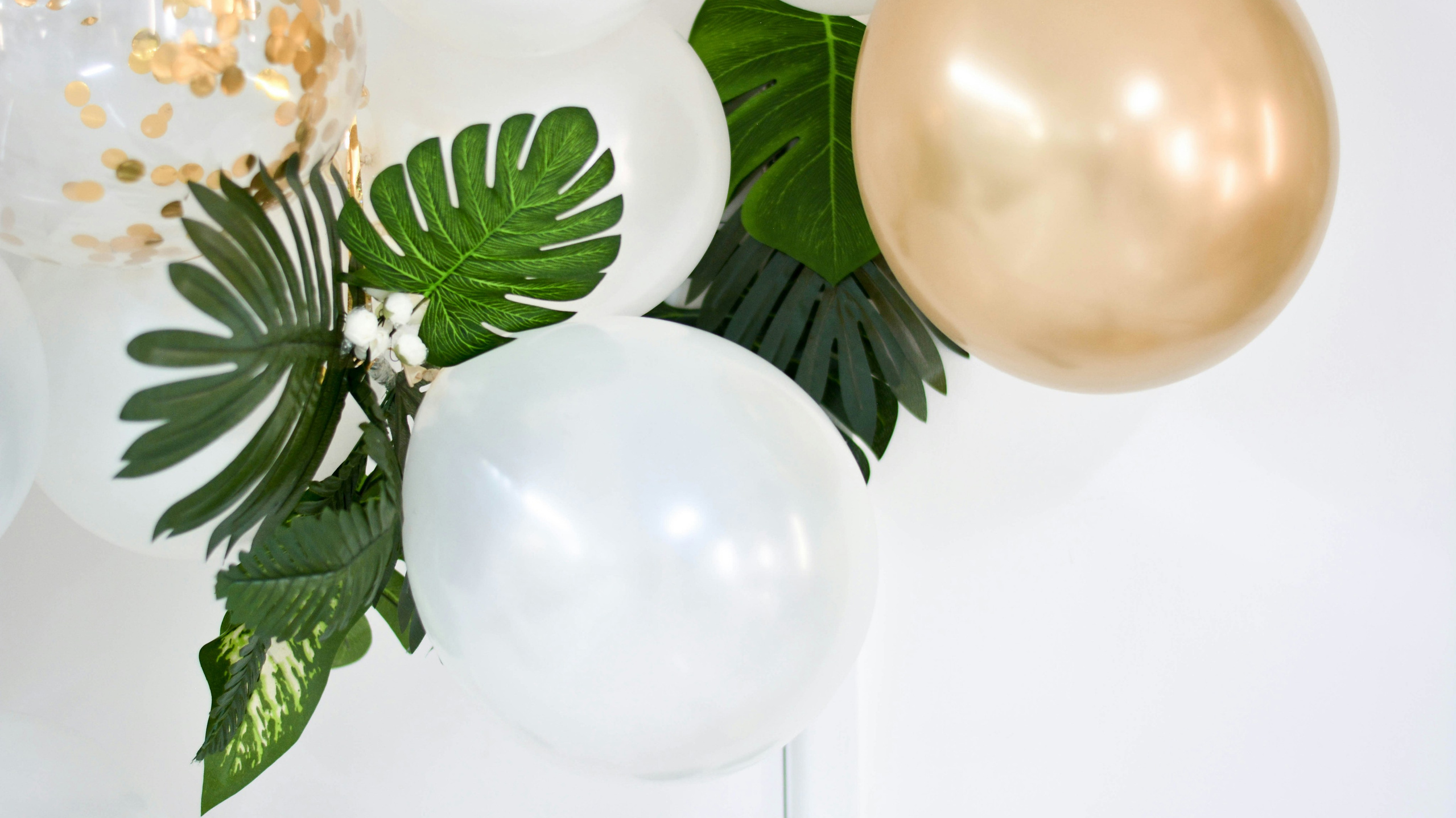 Услуги. Доставка воздушных шаров по Санкт-Петербургу и лен. области