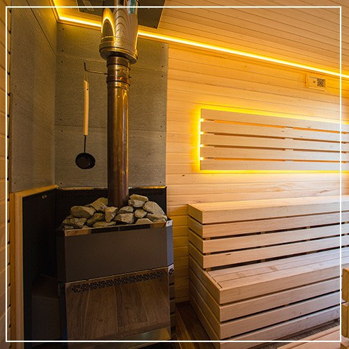 Загородный дом для отдыха на майские праздники с баней, уличным чаном на 6 человек - забронировать. Коттедж А-фрейм с баней и уличным чаном в Подмосковье - в аренду для отдыха