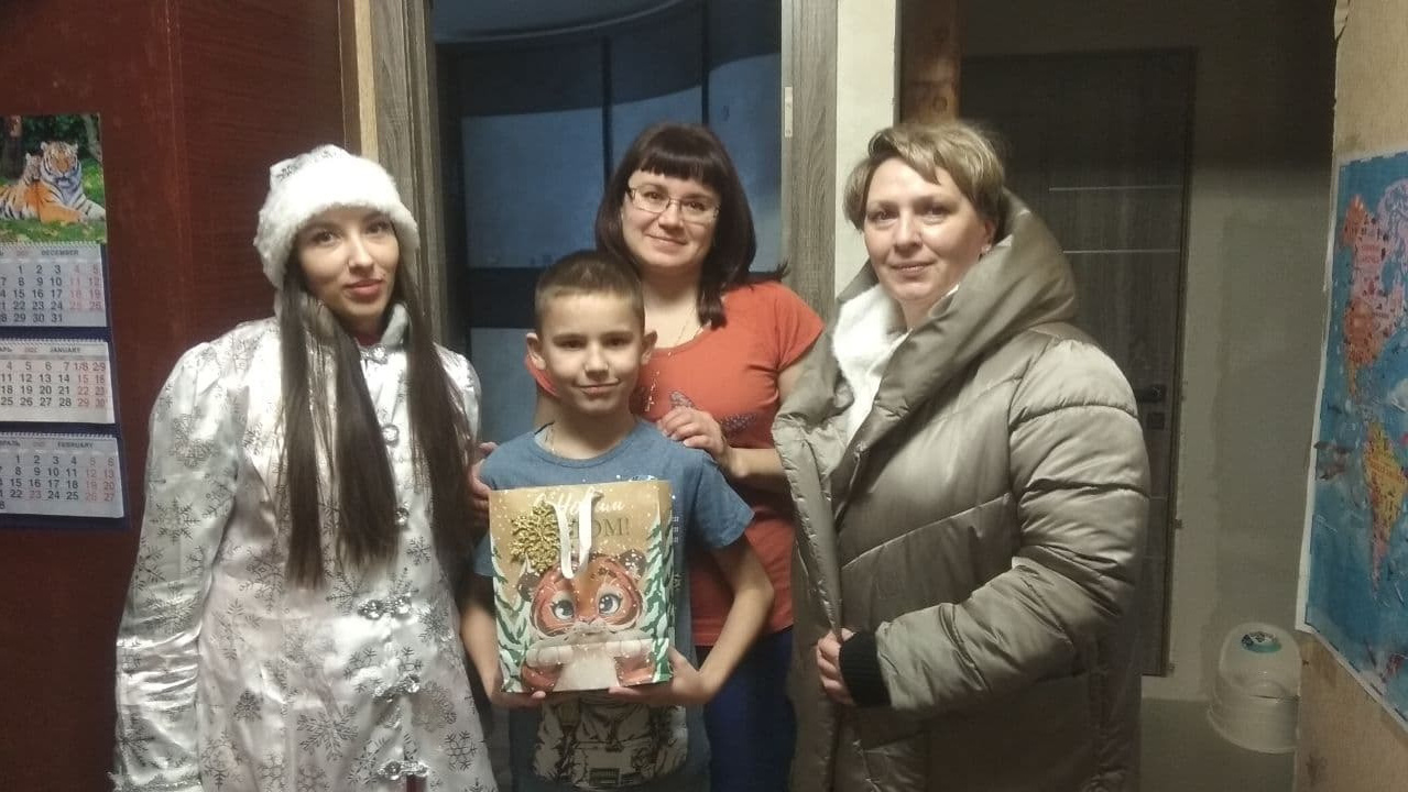 «Стань Дедом Морозом!». Фонд Мама