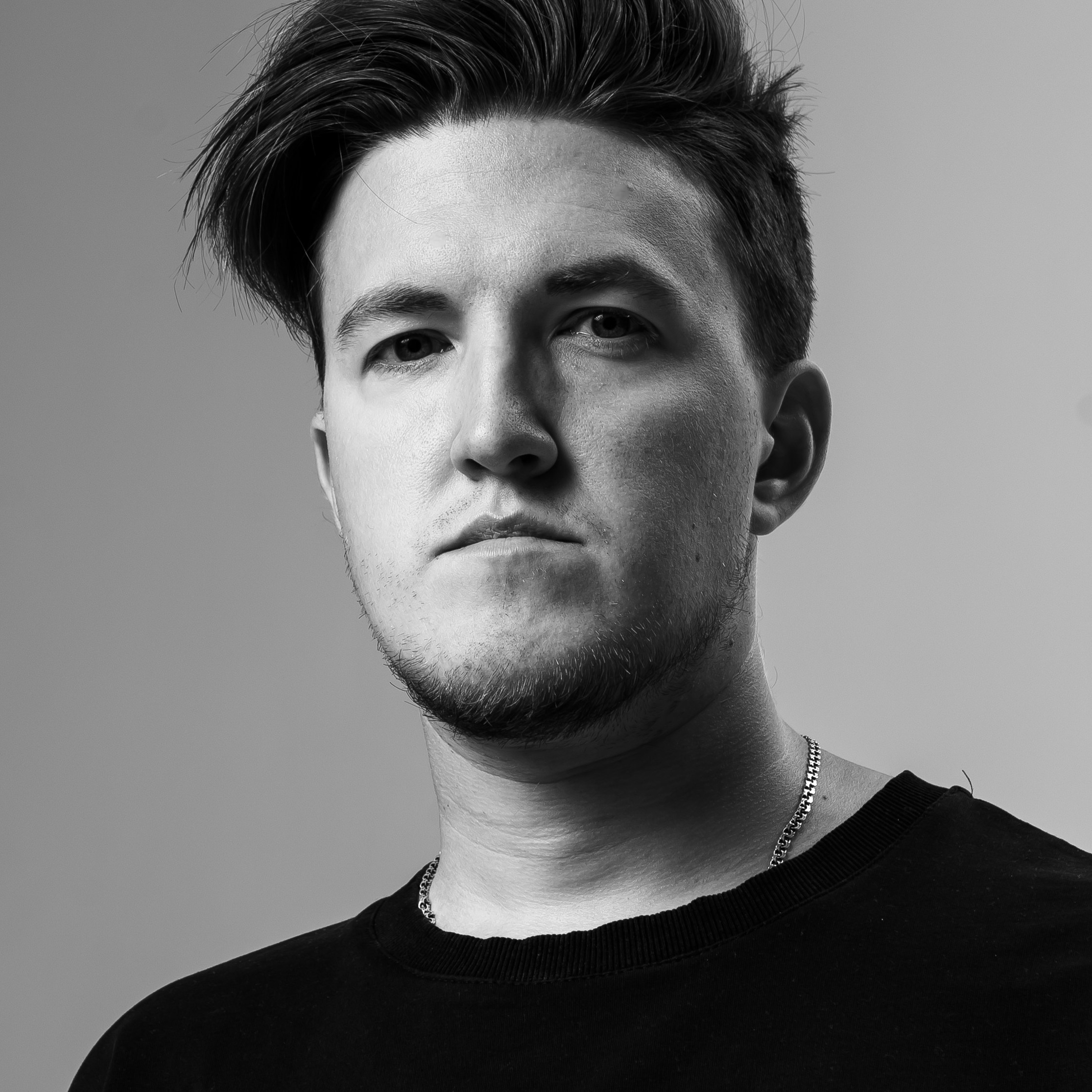 Контакты. Фотограф Илья Силин