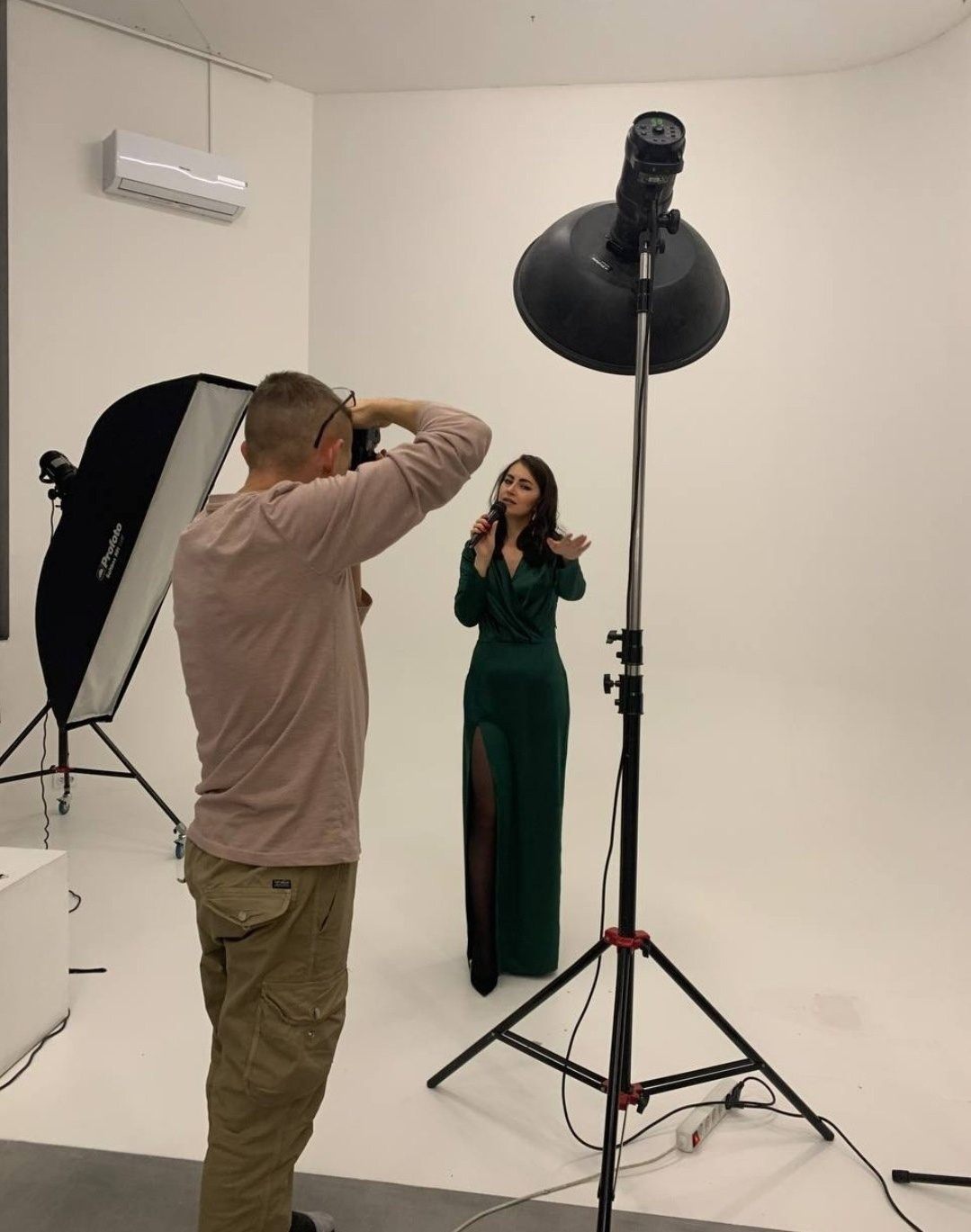 Меня зовут Андрей Додров, уже более 10 лет я профессионально занимаюсь фотографией . Автор: Додров. Ph: dodrov.