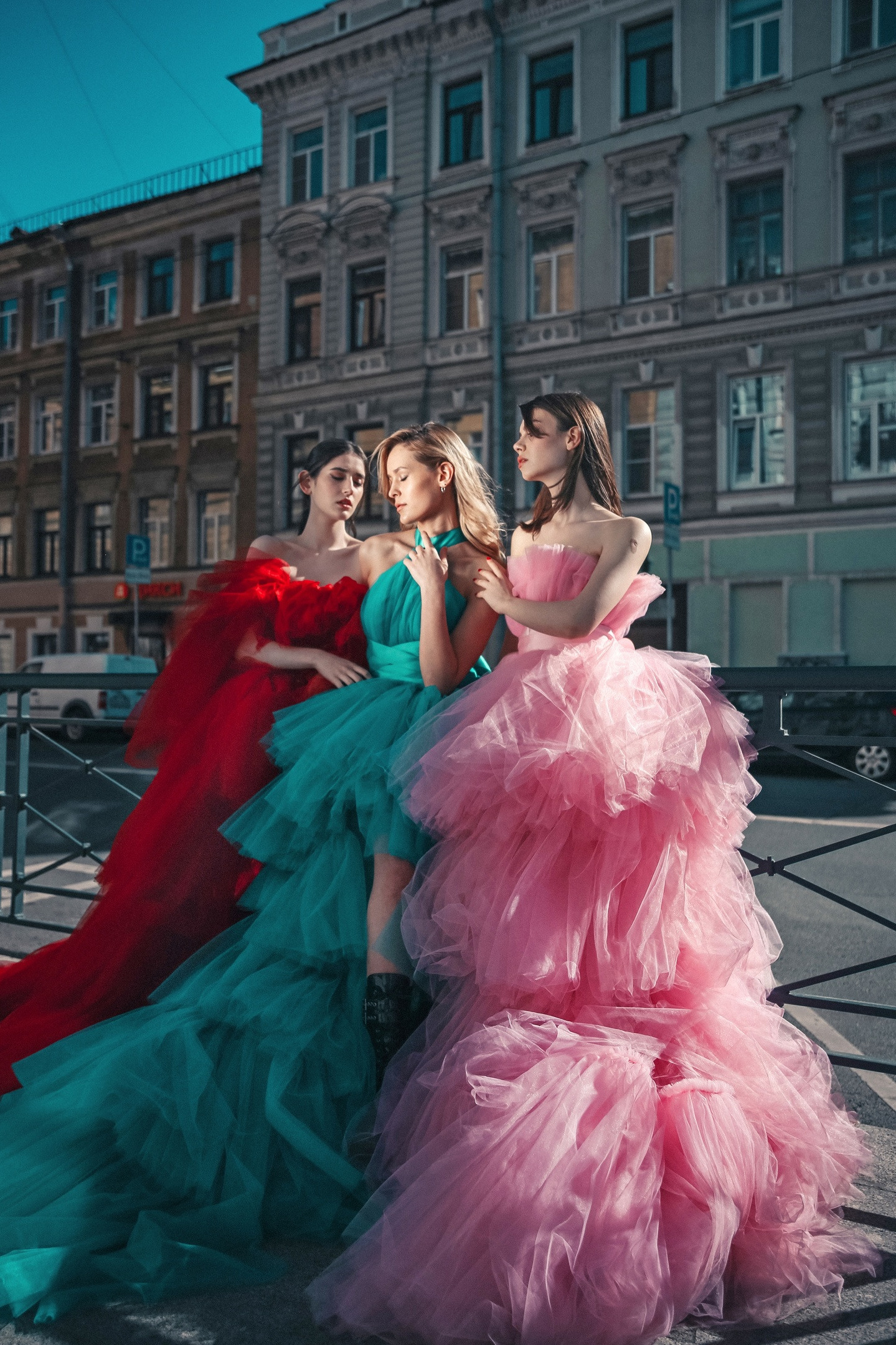 фотограф Эдуард Григорян дизайнер Елена Земцова