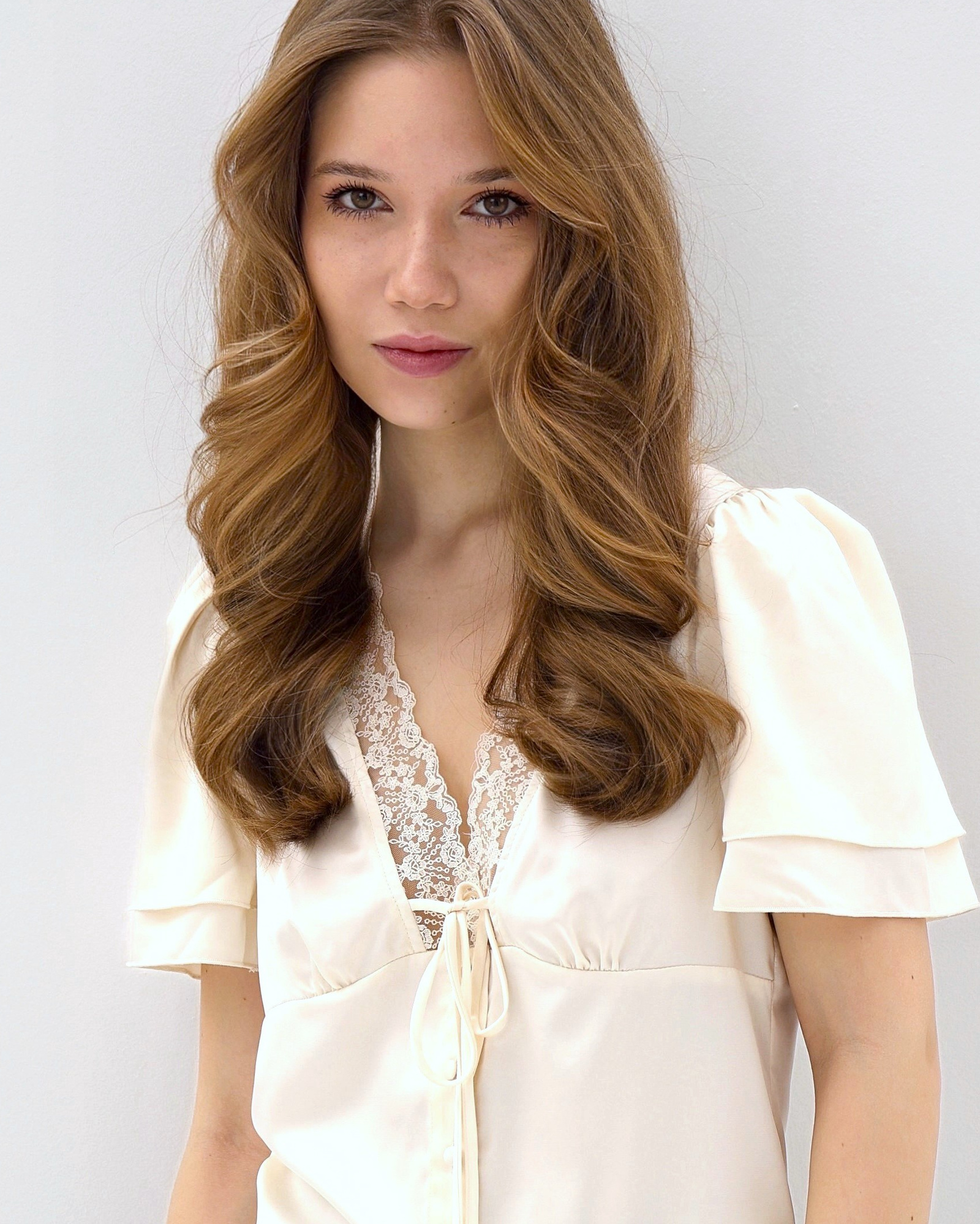 MODELS. MONSTERA MODELS