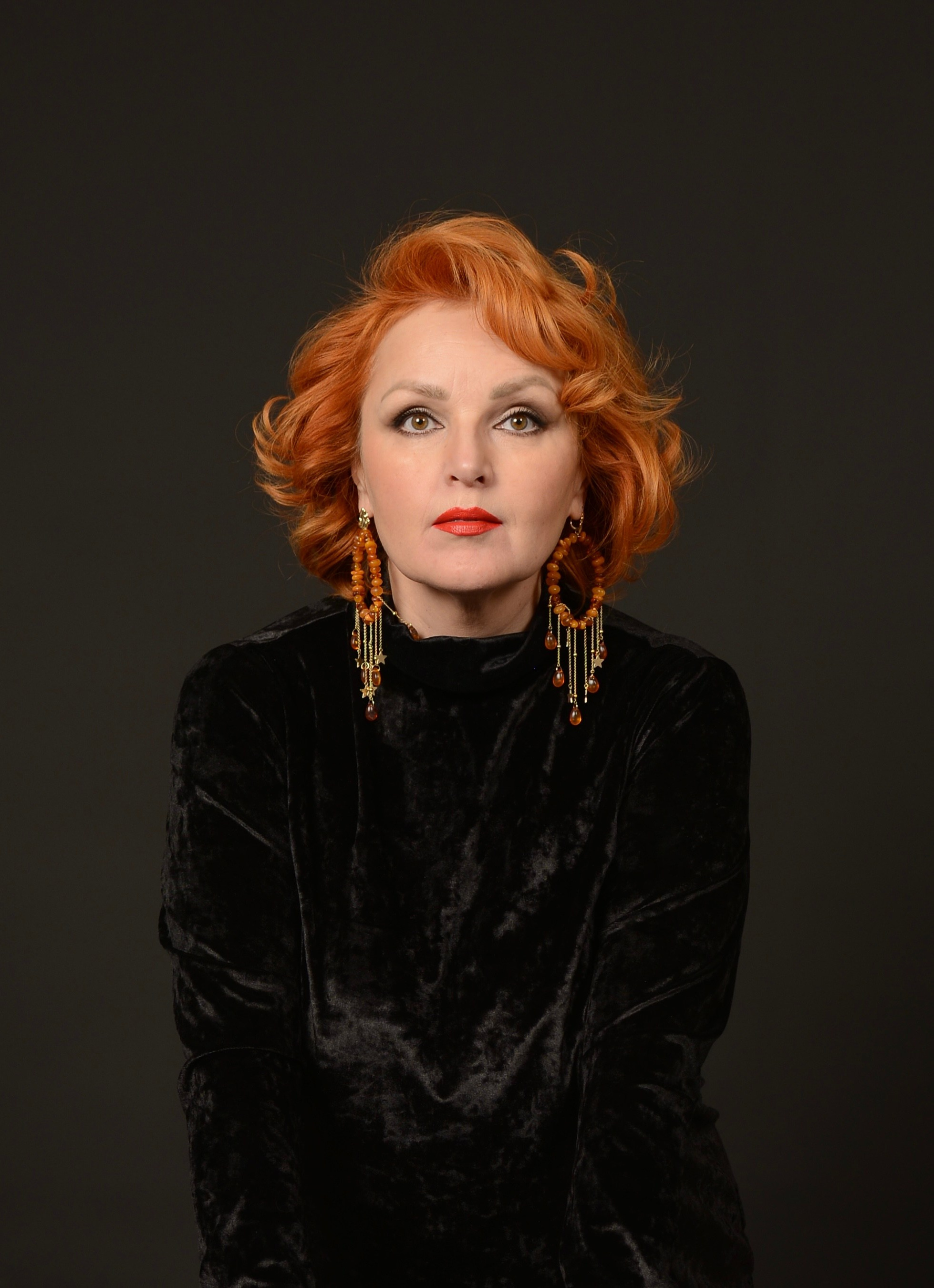 Свет и фон. Студия автопортрета Искусство