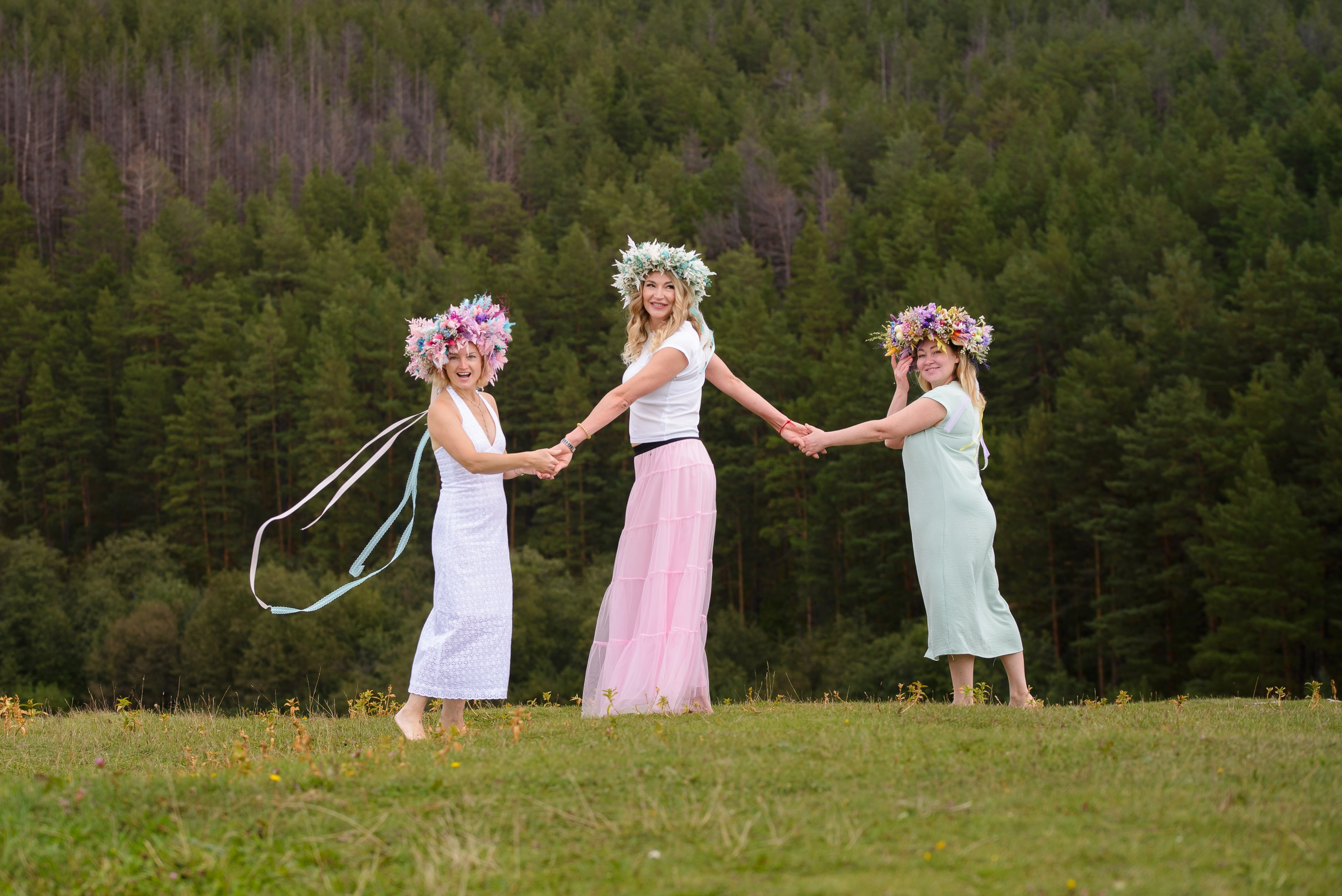 Цветовая гамма и психология: влияние на душевное здоровье в мастер-классах по плетению из сухоцветов. Флористическая симфония. Авторские украшения