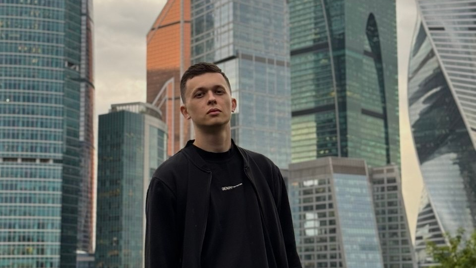 Контакты. Свадебный специалисты в Москве: фотограф Леонид Фалалеев и рилсмейкер Яна Фалалеева