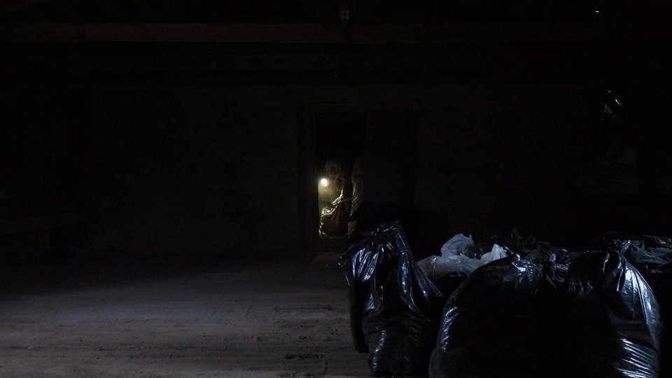 Убери это в ту комнату. Daria Morozova