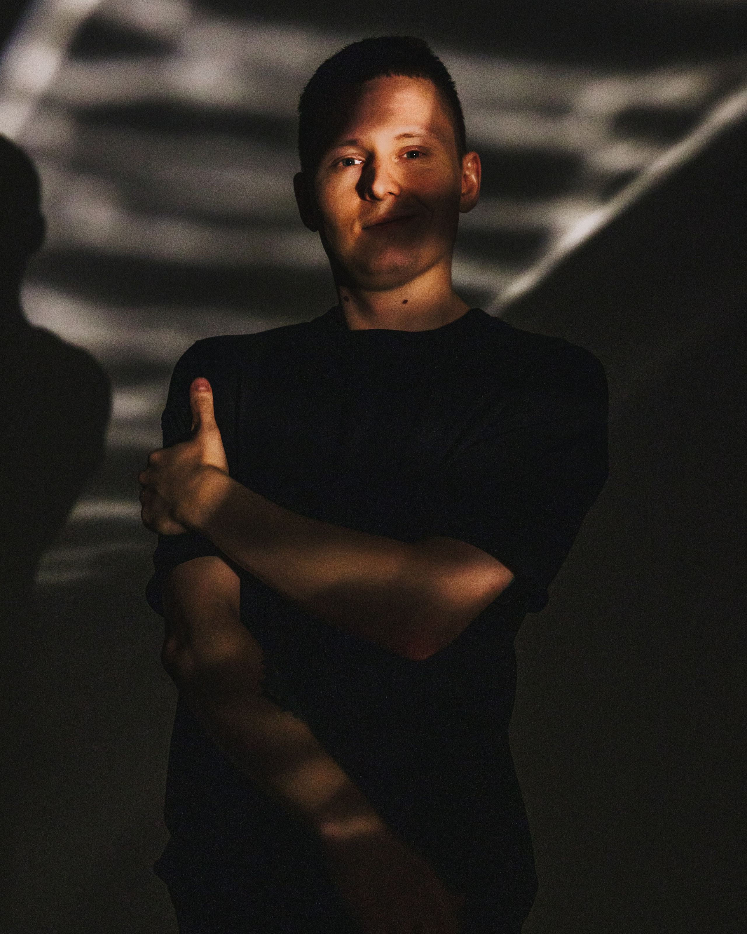 Контакты. Фотограф Москва Шептаев Артём