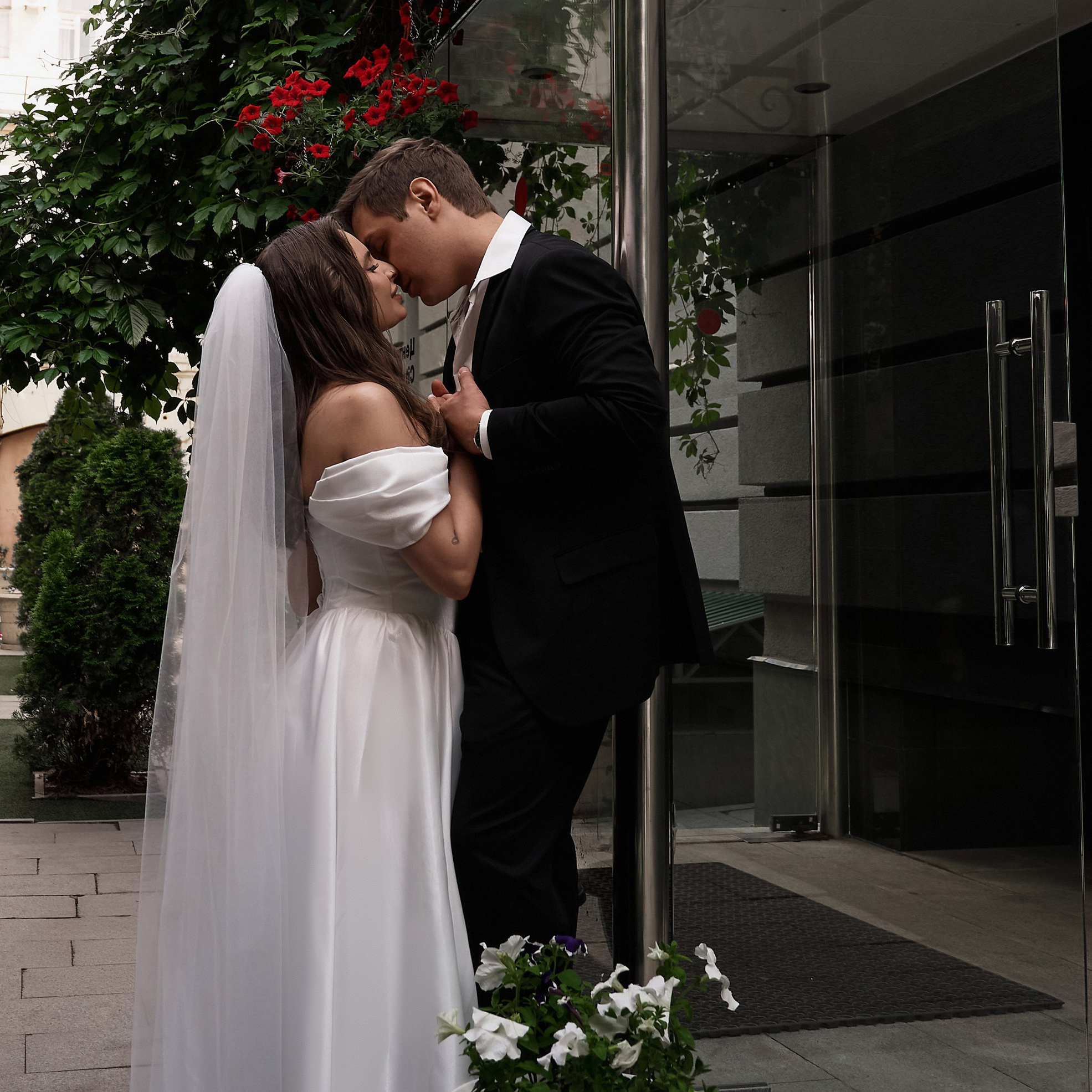 Цены на свадебные и семейные фотосессии в Самаре, услуги свадебного фотографа в Самаре. Фотограф в Самаре Евгения Кутоманова. Индивидуальные, имиджевые и свадебные фотосессии