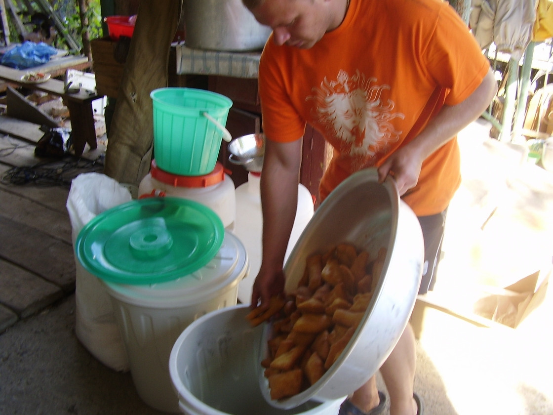 Южная Осетия, осень 2008 года. Пища для Жизни