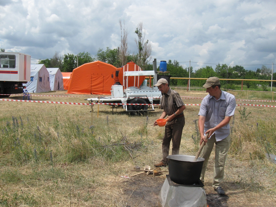 Лагерь временного пребывания для беженцев, КПП «Донецк». Пища для Жизни