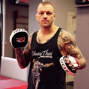 Персональный тренер по тайскому боксу, кикбоксингу и бразильскому джиу-джитсу Андрей Басынин