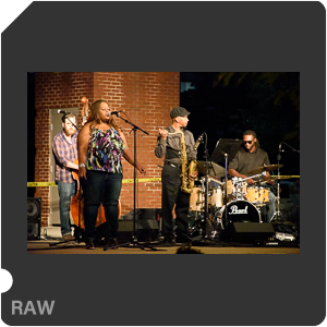 Nikon D7200 с объективом AF-S DX Nikkor 18-140mm f/3.5-5.6G ED VR. Примеры RAW файлов