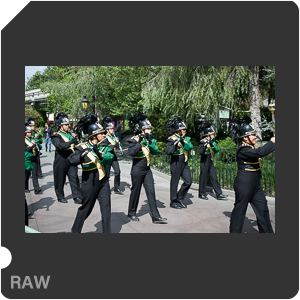 Камера Nikon 1 J5 с объективом 1 Nikkor VR 10-30mm f/3.5-5.6 PD-Zoom. Примеры RAW файлов