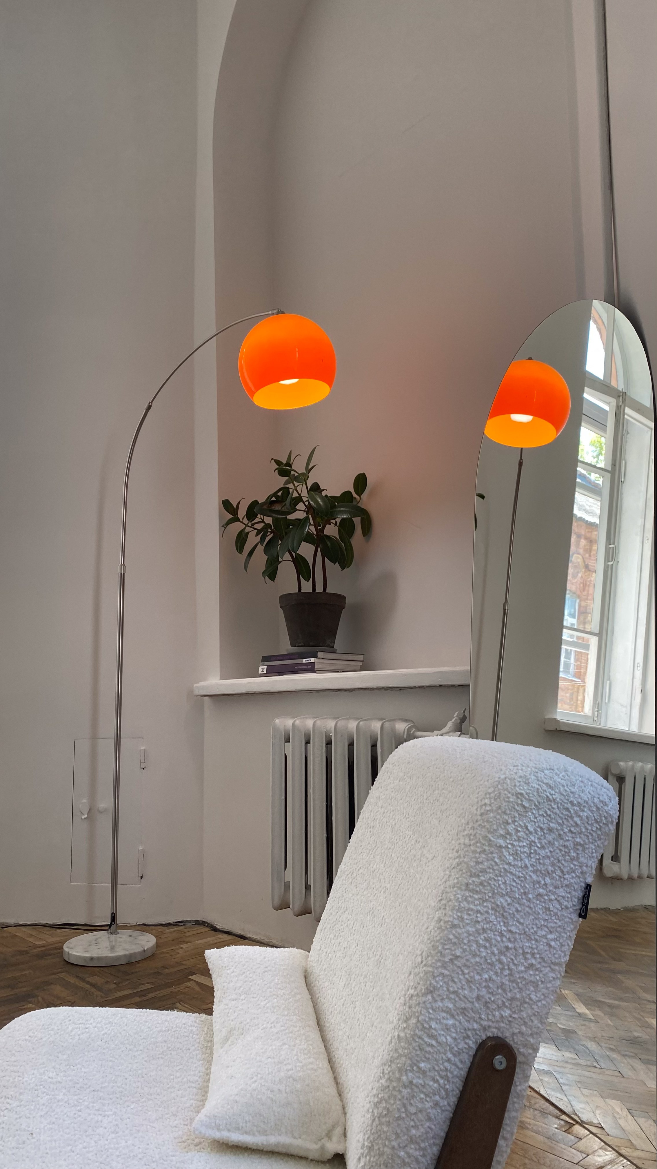 Контакты. Главная