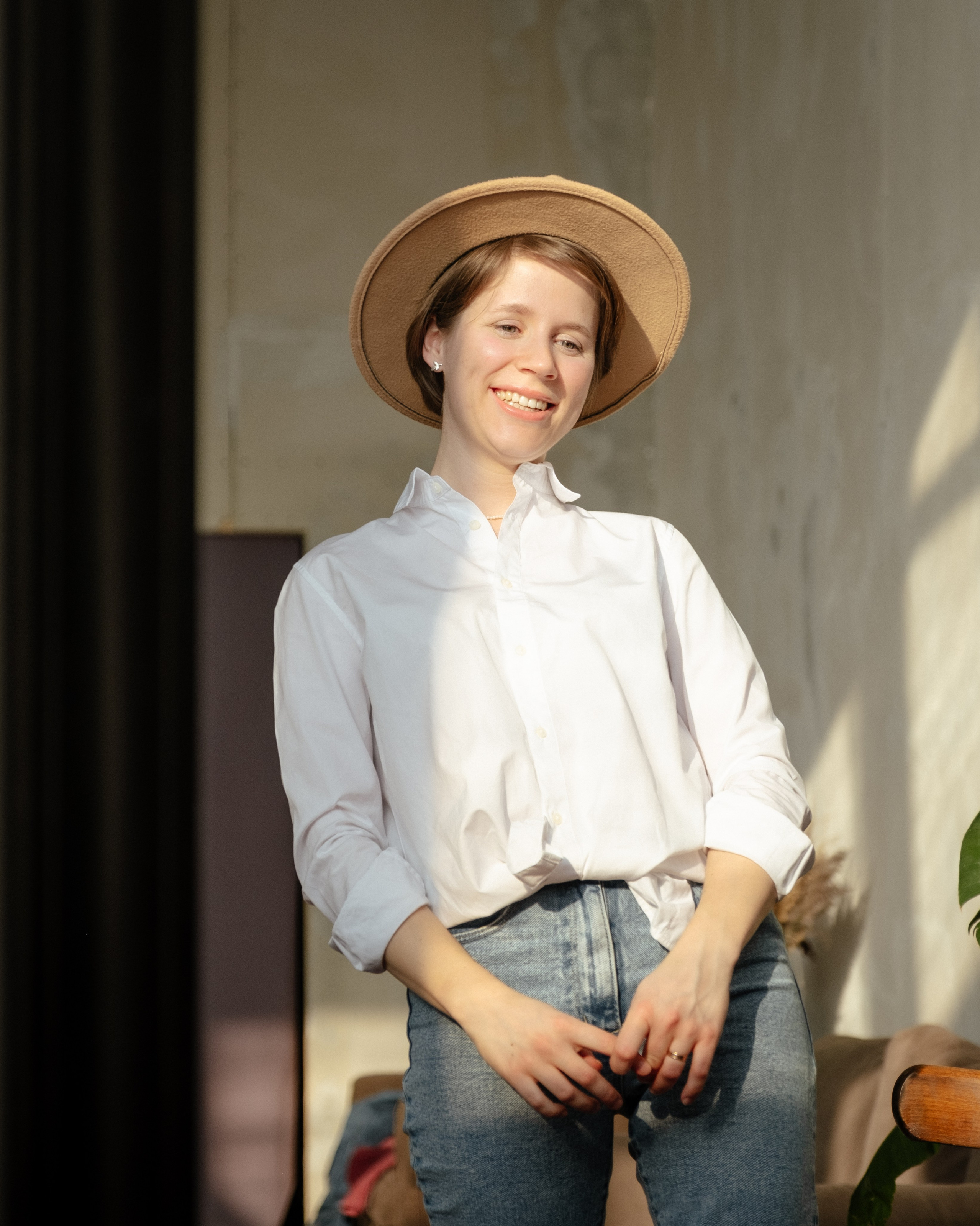 Контакты. Предметный фотограф в Нижнем Новгороде Аладышкина Анастасия