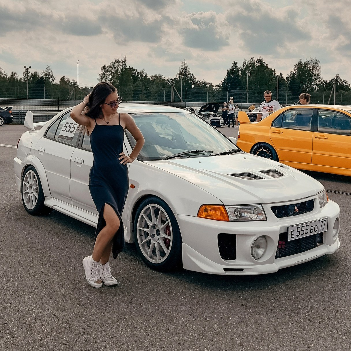 Контакты. DeLorein