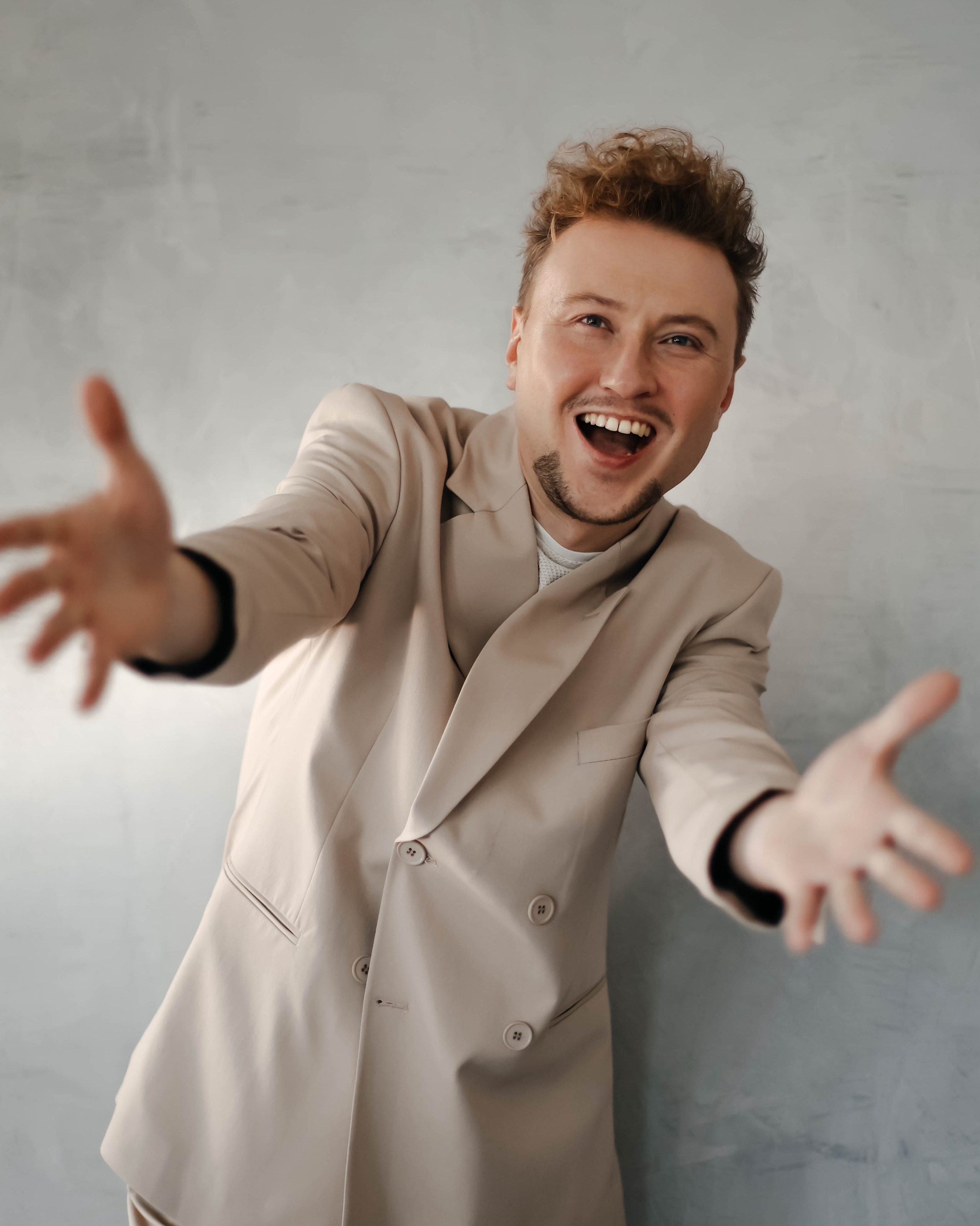 Ведущий на свадьбу и корпоратив Москва и Московская область Андрей Рулевой