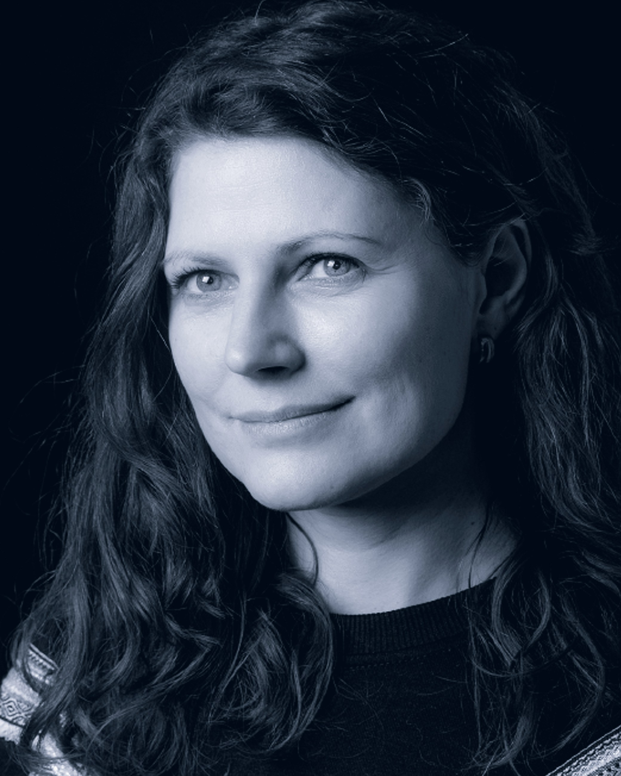 Преподаватель курса документального кино, кинорежиссер Елена Алфёрова