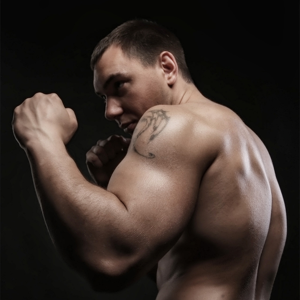 Александр Мацыгор, фотосъемка тренера качка в фоновой студии