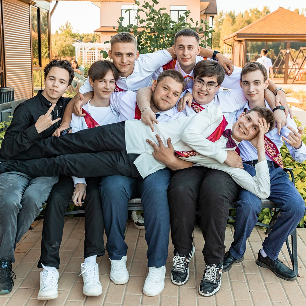 Выпускная фотокнига 4 класс. Фотокниги и выпускные альбомы в Иваново