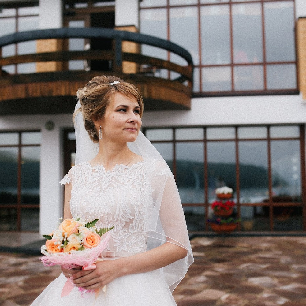 Уличные локации г. Иркутска. Виктория Ларина — Портретный профессиональный фотограф в Иркутске