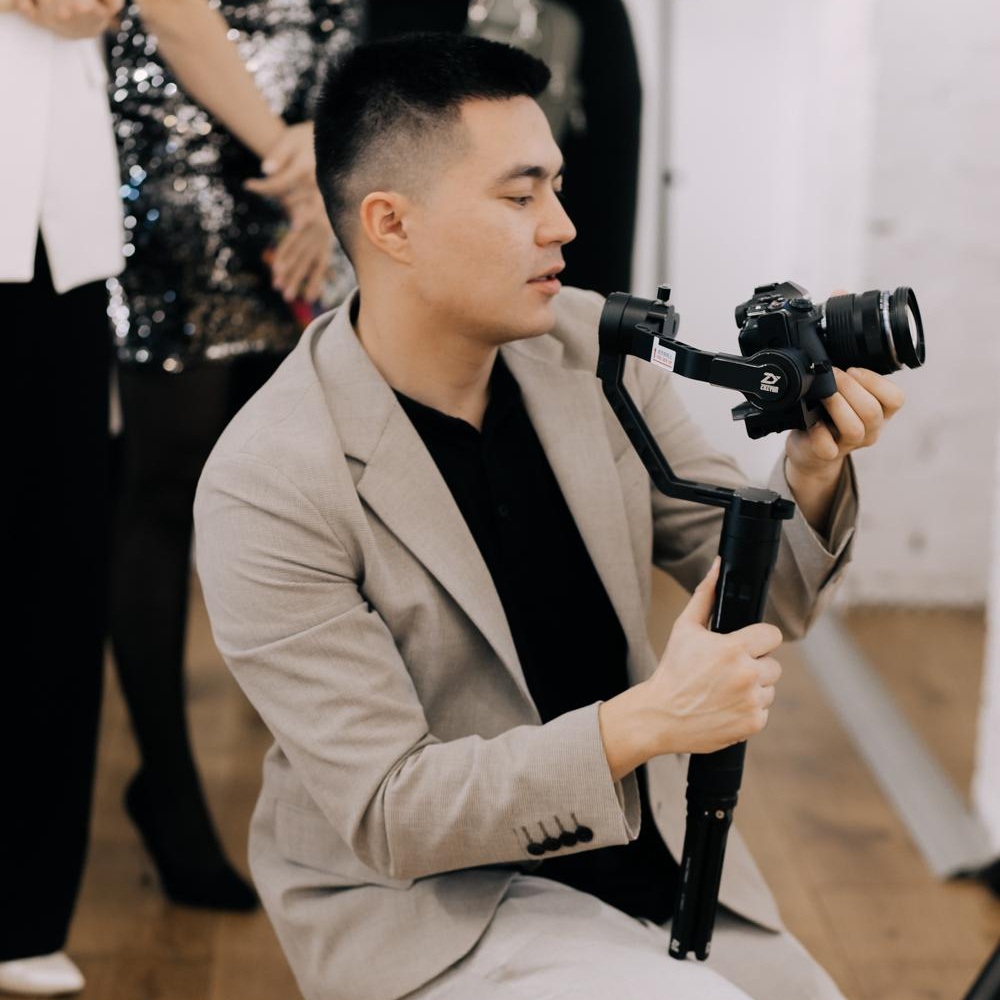 Контакты свадебного видеографа. Айрат Кустубаев — свадебный видеограф в Челябинске, Москве, России