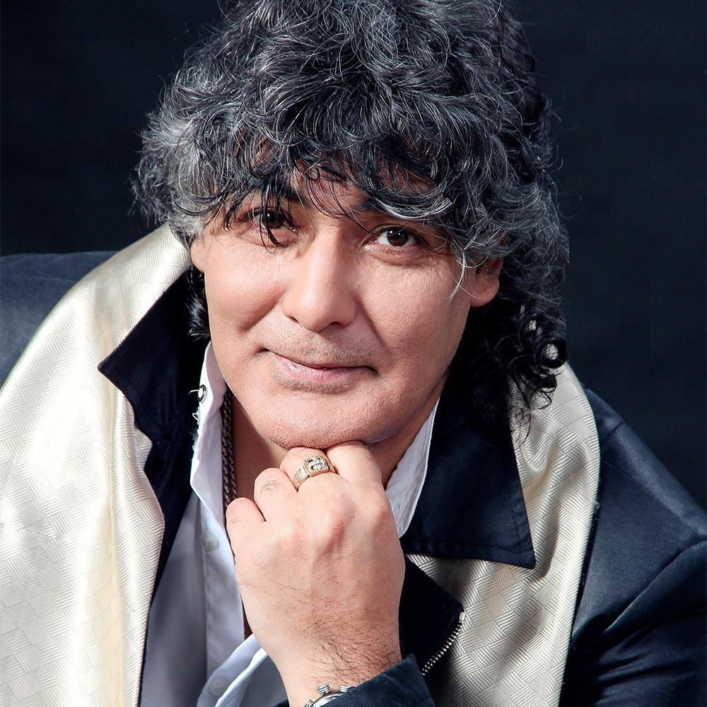 Анатолий Вишняков – музыкант, композитор, вокалист, автор песен, артист российской эстрады.